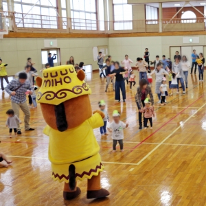 『みほーすの活動記録（子育て支援センター・児童館幼児クラブ合同運動会）』の画像