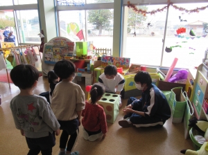 『幼稚園訪問(2)』の画像