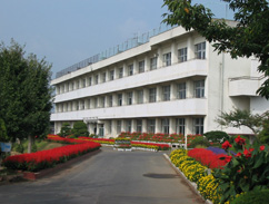 安中小学校